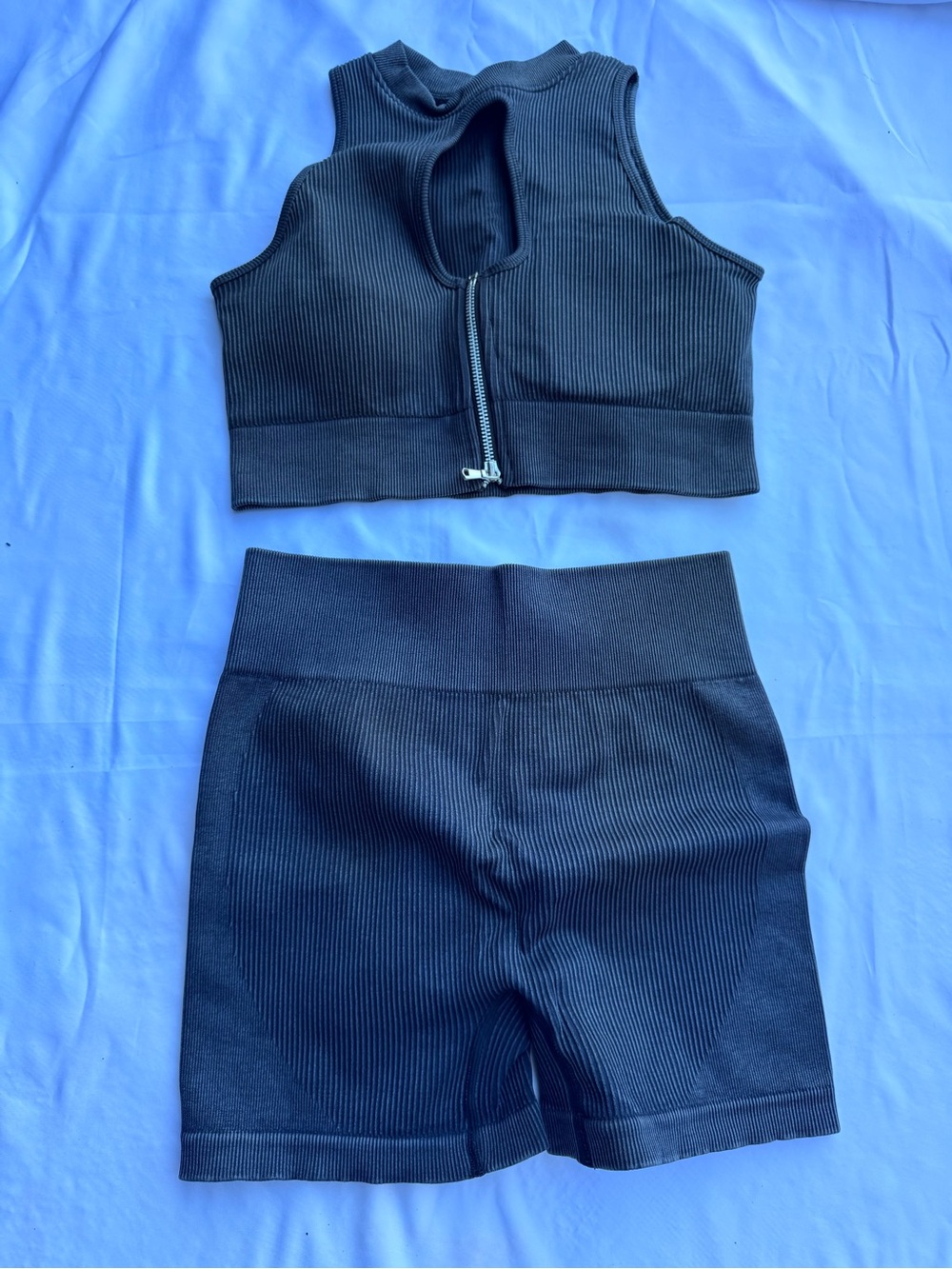 Women’s Ribbed Zip-Front Crop Top & High-Waist Bike Shorts Set Black Size Large